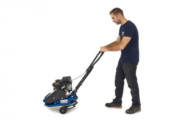 HBM 2,8 PK / 78.5 CC Trilplaat Inclusief Wielenset en Bestrating Beschermplaat 8200N - Bild 6
