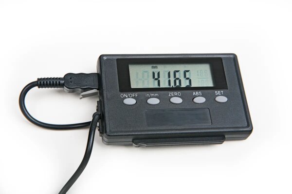 HBM 600 mm Digitale liniaal met Uitleeskast - Afbeelding 2