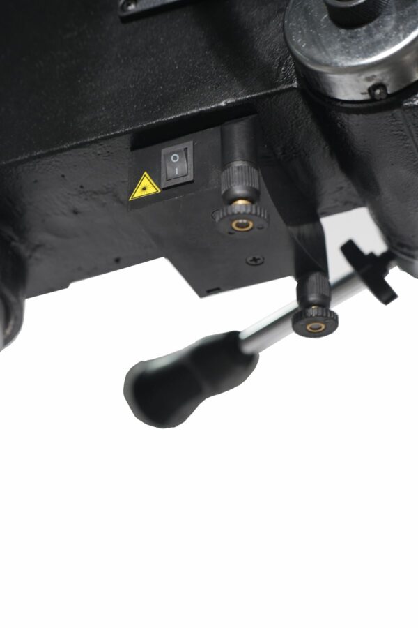 HBM 32 mm Kolomboormachine Vloermodel Met Digtale Uitlezing 400 Volt - Afbeelding 8