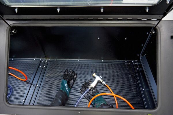 HBM SBC 880 Dubbele Straalcabine Met 2 Afzuigers - Image 22