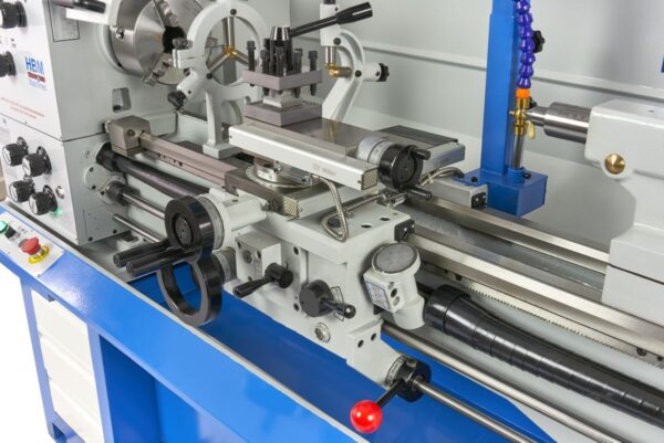 HBM 360 x 1000 Industriële Metaaldraaibank Compleet met Grote Doorlaat Met 3 Assig LCD Digitaal Uitleessysteem - 400 Volt - Afbeelding 7